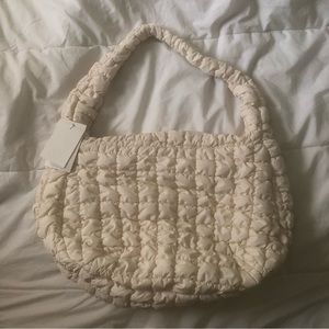COS Quilted Oversized Shoulder Bag in Off-White. BNWT 🏷️